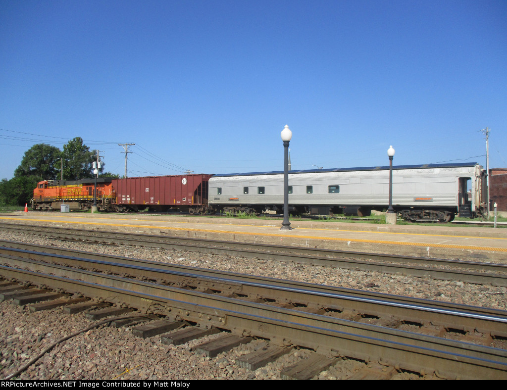 BNSF 7664